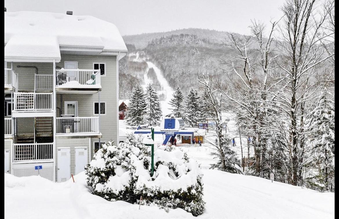 Condo Ski-In Ski-Out Stoneham Eksteriør billede